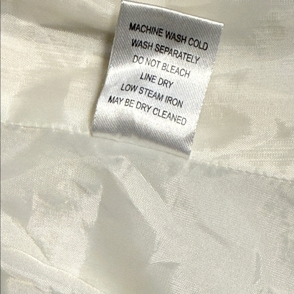 EMILY 
Chic Cream Women's Blazer - Picture 5 of 8